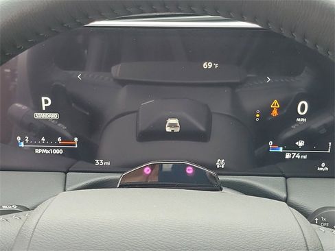 New 2025 Nissan Armada Platinum w/ Convenience Package image 9