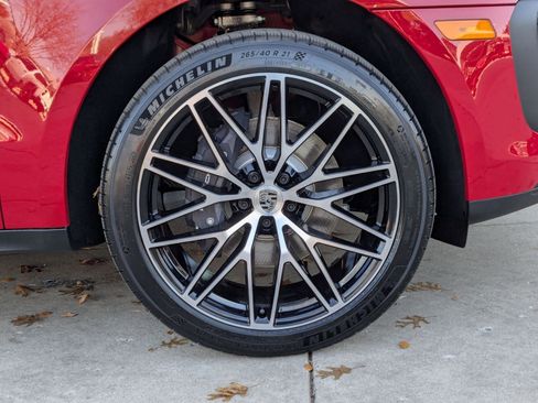 New 2026 Porsche Macan image 29