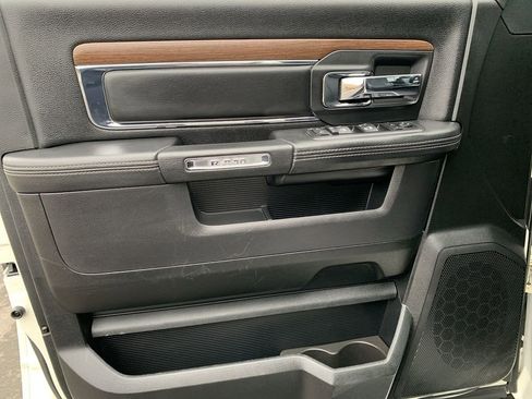 Used 2016 RAM 1500 Laramie w/ Convenience Group image 15