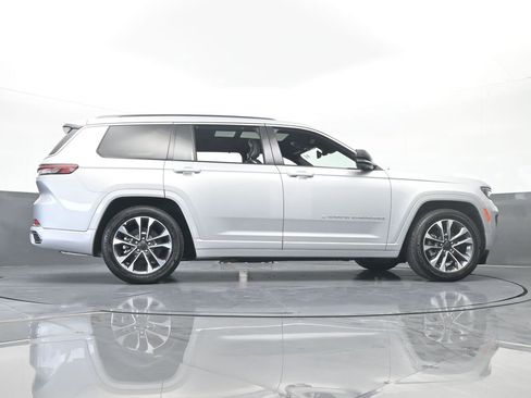 Used 2024 Jeep Grand Cherokee L Overland w/ Advanced Protech Group III image 73