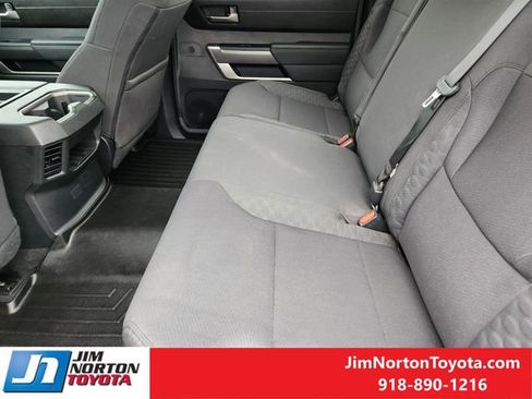 Used 2022 Toyota Tundra SR5 w/ SR5 Convenience Package AWD/4WD image 31