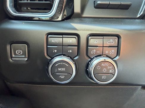 Used 2024 GMC Sierra 1500 Denali w/ Technology Package AWD/4WD image 37