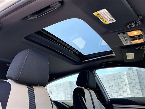 Used 2019 Honda Civic EX image 14