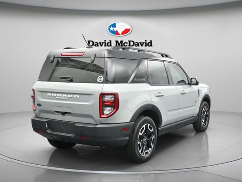 Used 2024 Ford Bronco Sport Outer Banks w/ Tech Package AWD/4WD image 8