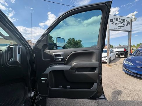 Used 2018 Chevrolet Silverado 2500 LTZ w/ Midnight Edition AWD/4WD image 23