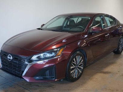 Used 2023 Nissan Altima 2.5 SV