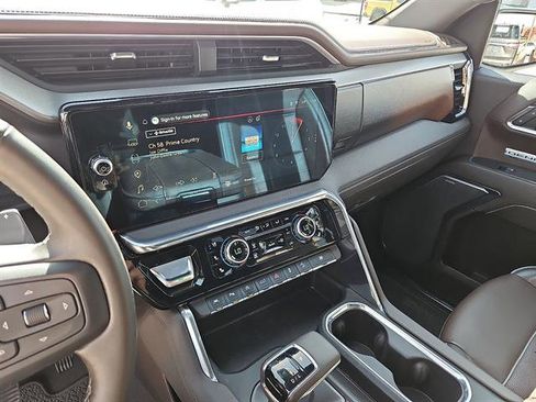 Used 2024 GMC Sierra 1500 Denali w/ Denali Reserve Package image 19