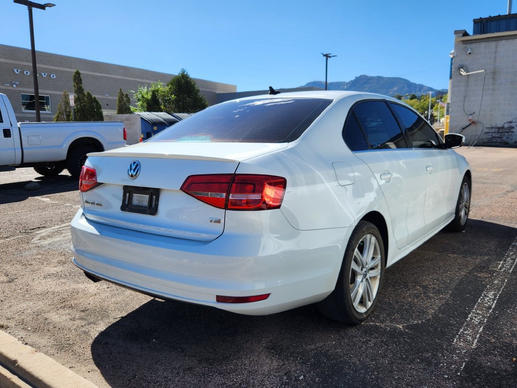 Used 2015 Volkswagen Jetta SEL FWD image 7