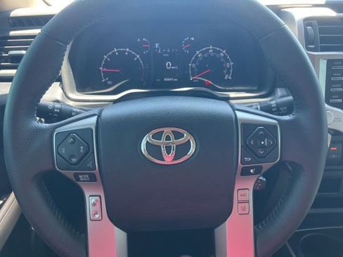 Used 2022 Toyota 4Runner SR5 Premium w/ Moonroof Package AWD/4WD image 24