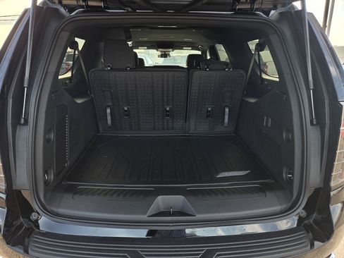 New 2026 Chevrolet Suburban LS RWD image 12