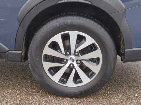 Used 2023 Subaru Outback Premium image 13