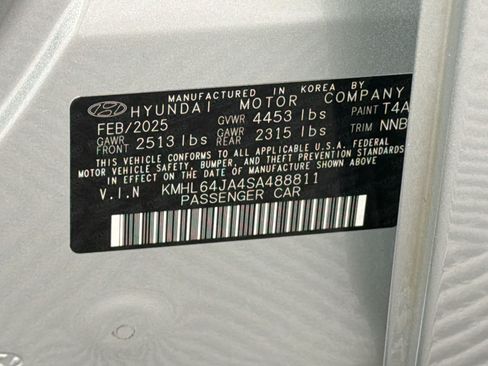 Used 2025 Hyundai Sonata SEL FWD image 25