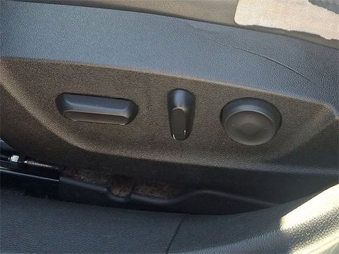 Used 2013 Chevrolet Malibu LT w/ Power Convenience Package image 26