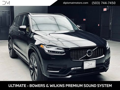 Used 2024 Volvo XC90 T8 Ultimate AWD/4WD image 9