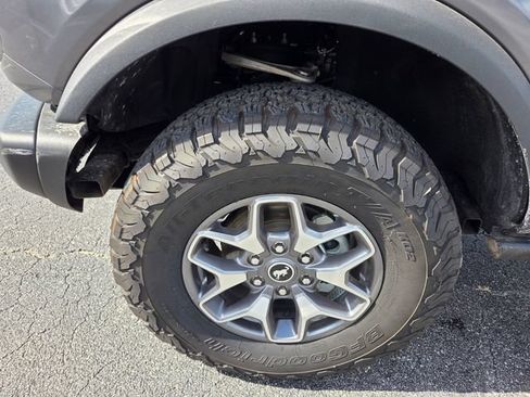 Used 2025 Ford Bronco Badlands AWD/4WD image 17