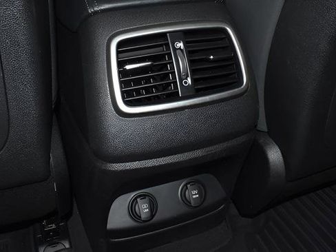 Used 2018 Kia Sorento LX AWD/4WD image 17