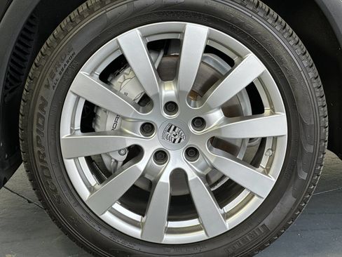 Certified 2016 Porsche Cayenne S AWD/4WD image 32
