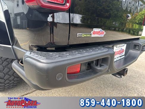 Used 2021 Jeep Gladiator Sport image 24