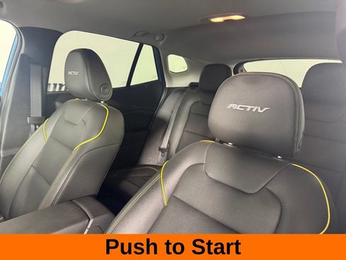 Used 2025 Chevrolet Trax ACTIV w/ Sunroof Package FWD image 12