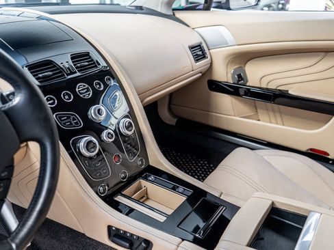 Used 2016 Aston Martin V8 Vantage S RWD image 10