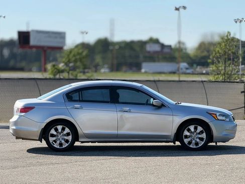 Used 2009 Honda Accord EX image 7