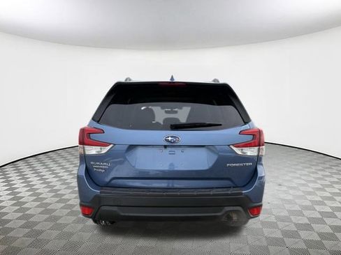Used 2020 Subaru Forester Premium image 10