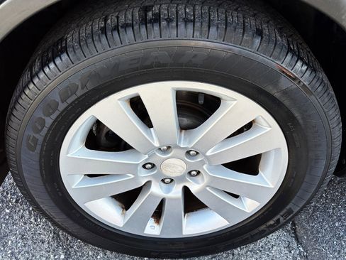 Used 2011 Subaru Tribeca Limited w/ PWR Moonroof Pkg image 8