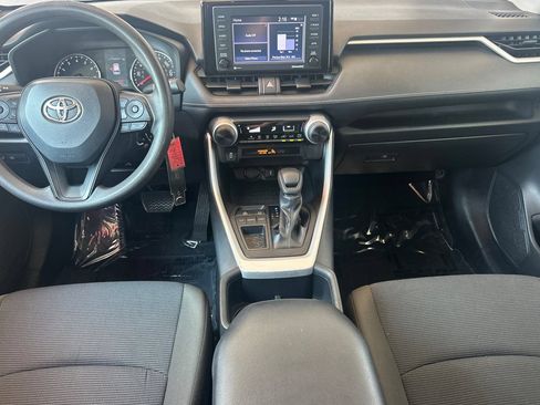 Certified 2022 Toyota RAV4 LE FWD image 17