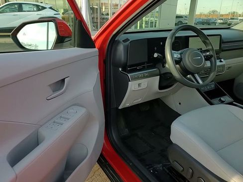 Certified 2024 Hyundai Kona SEL w/ Convenience Package image 12