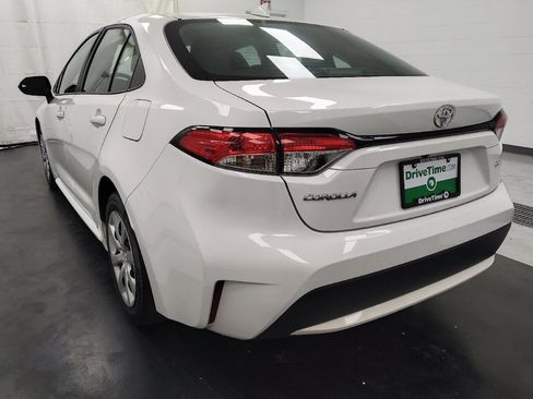 Used 2022 Toyota Corolla LE FWD image 5