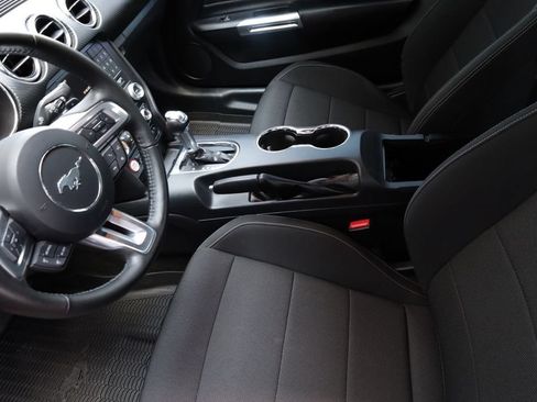 Used 2015 Ford Mustang Coupe RWD image 36