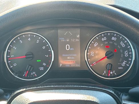 Used 2021 Toyota RAV4 XLE image 15