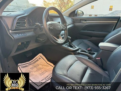 Used 2020 Hyundai Elantra Limited w/ Cargo Package (C1) image 19