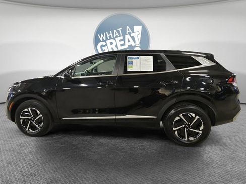 Used 2023 Kia Sportage LX AWD/4WD image 7