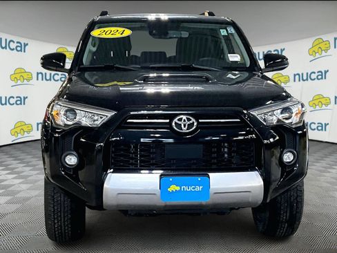 Used 2024 Toyota 4Runner TRD Off-Road image 2