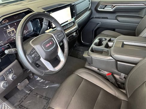 Used 2024 GMC Sierra 1500 SLT image 9
