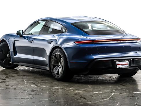 Used 2023 Porsche Taycan image 13