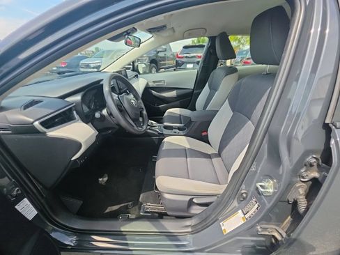 Used 2023 Toyota Corolla LE FWD image 13