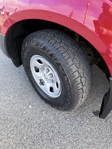 Used 2009 Nissan Frontier XE w/ XE Preferred Pkg RWD image 23