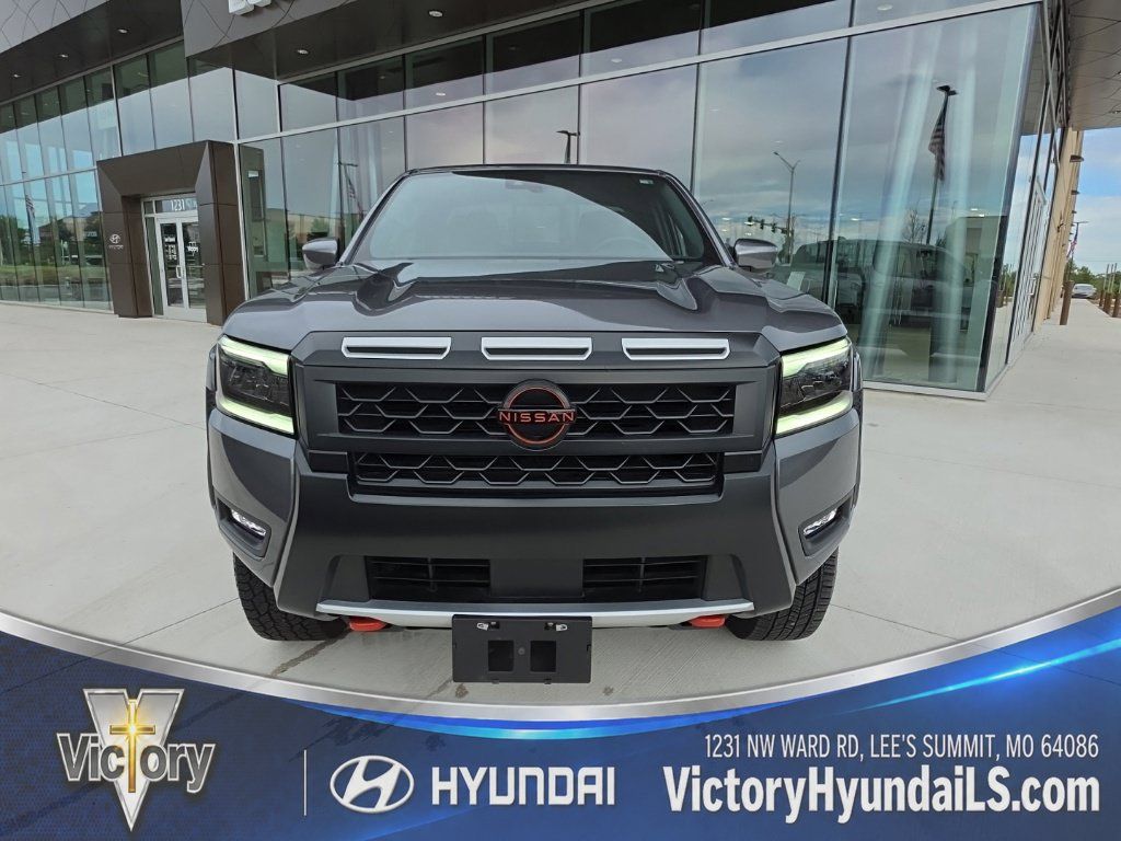 Used 2026 Nissan Frontier PRO-4X AWD/4WD image 9