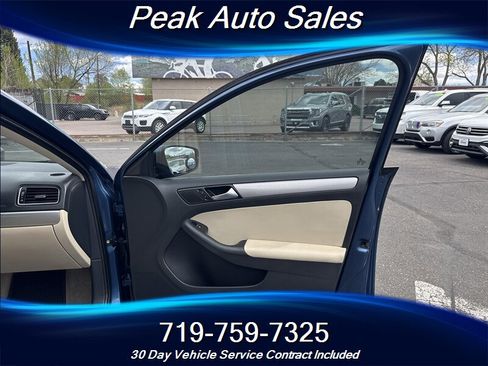 Used 2016 Volkswagen Jetta SE image 25