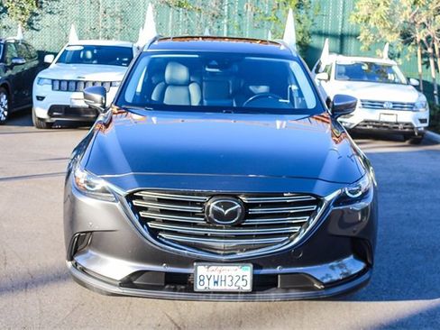 Used 2018 MAZDA CX-9 Touring w/ Touring Premium Package image 2