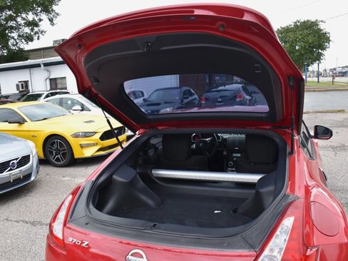 Used 2016 Nissan 370Z Touring w/ Aerodynamics Package image 9