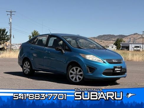 Used 2012 Ford Fiesta SE FWD image 1