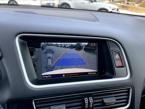 Used 2017 Audi Q5 2.0T Premium image 28