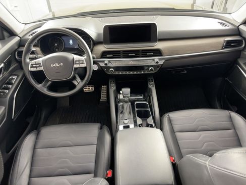 Used 2022 Kia Telluride SX w/ SX Prestige Package image 17