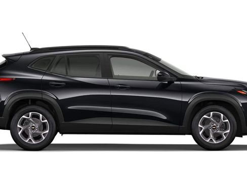 New 2026 Chevrolet Trax LT w/ LT Convenience Package FWD image 17