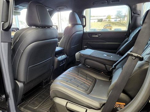 New 2025 Nissan Armada PRO-4X image 10