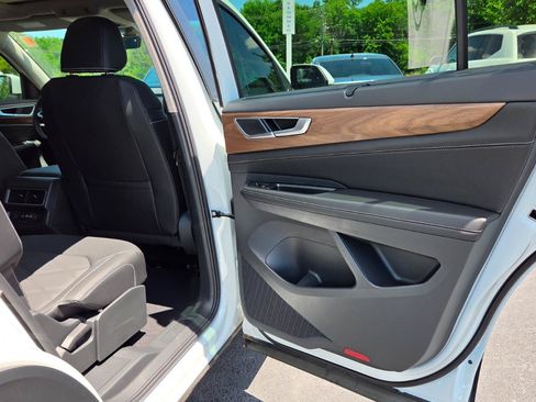 Used 2026 Volkswagen Atlas SE AWD/4WD image 53