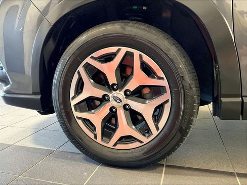 Used 2023 Subaru Forester Premium AWD/4WD image 7
